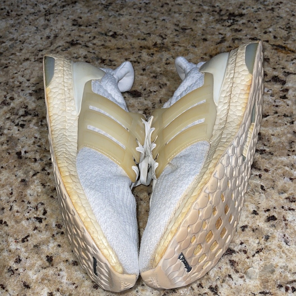 🌟Adidas UltraBoost - Picture 6 of 9